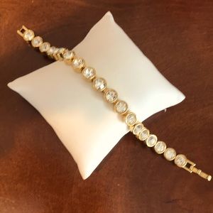 TOUCHSTONE CRYSTAL Golden Moonlight Ice Bracelet